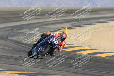 media/Nov-16-2024-CVMA (Sat) [[0e4bb1f32f]]/Race 8-Supersport Middleweight/